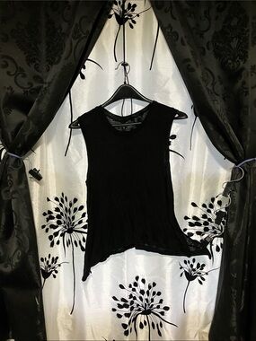 Michelle Black Sleeveless Tank Top